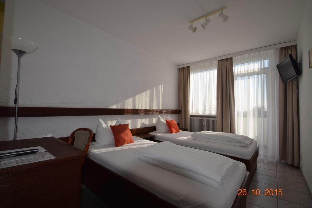 Hotel & Restaurant Main Taunus Hochheim am Main Ngoại thất bức ảnh